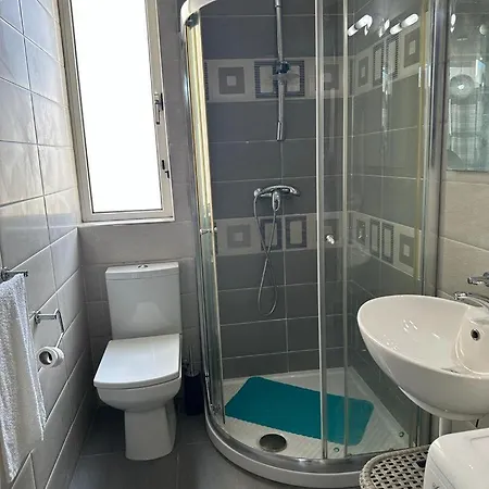 Spacious Penthouse For 5