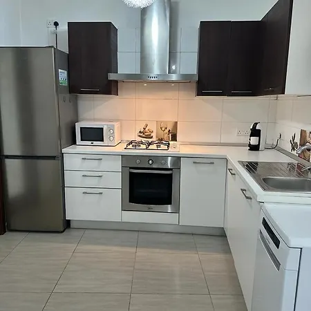 아파트 Spacious Penthouse For 5 그지라