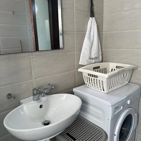 Spacious Penthouse For 5 *