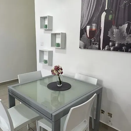 דירה Spacious Penthouse For 5 *