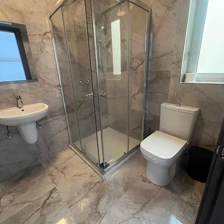 Gzr F5 Spacious Penthouse For 5 شقة