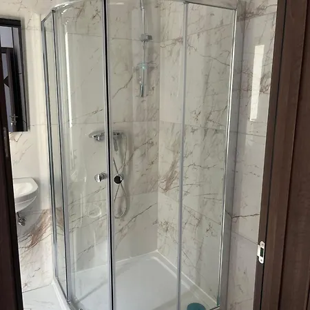 Gzr F5 Spacious Penthouse For 5 *