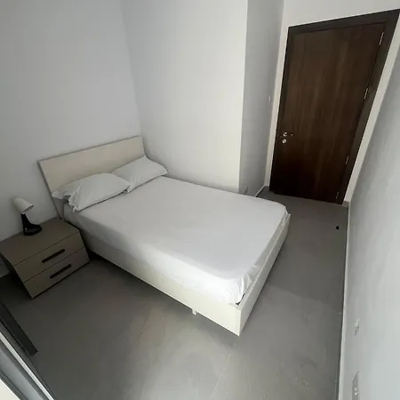 Gzr F5 Spacious Penthouse For 5 شقة