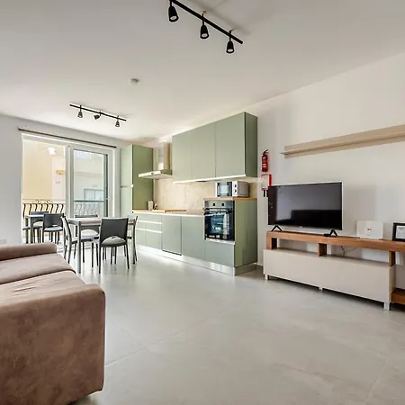 Apartment Gzr F5 Spacious Penthouse For 5 Gzira